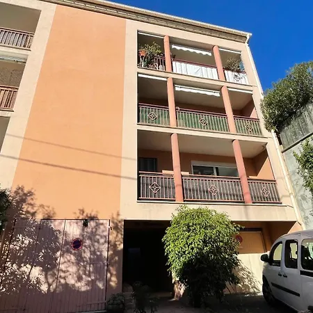 Apartament Quiet Close To The Center Cannes